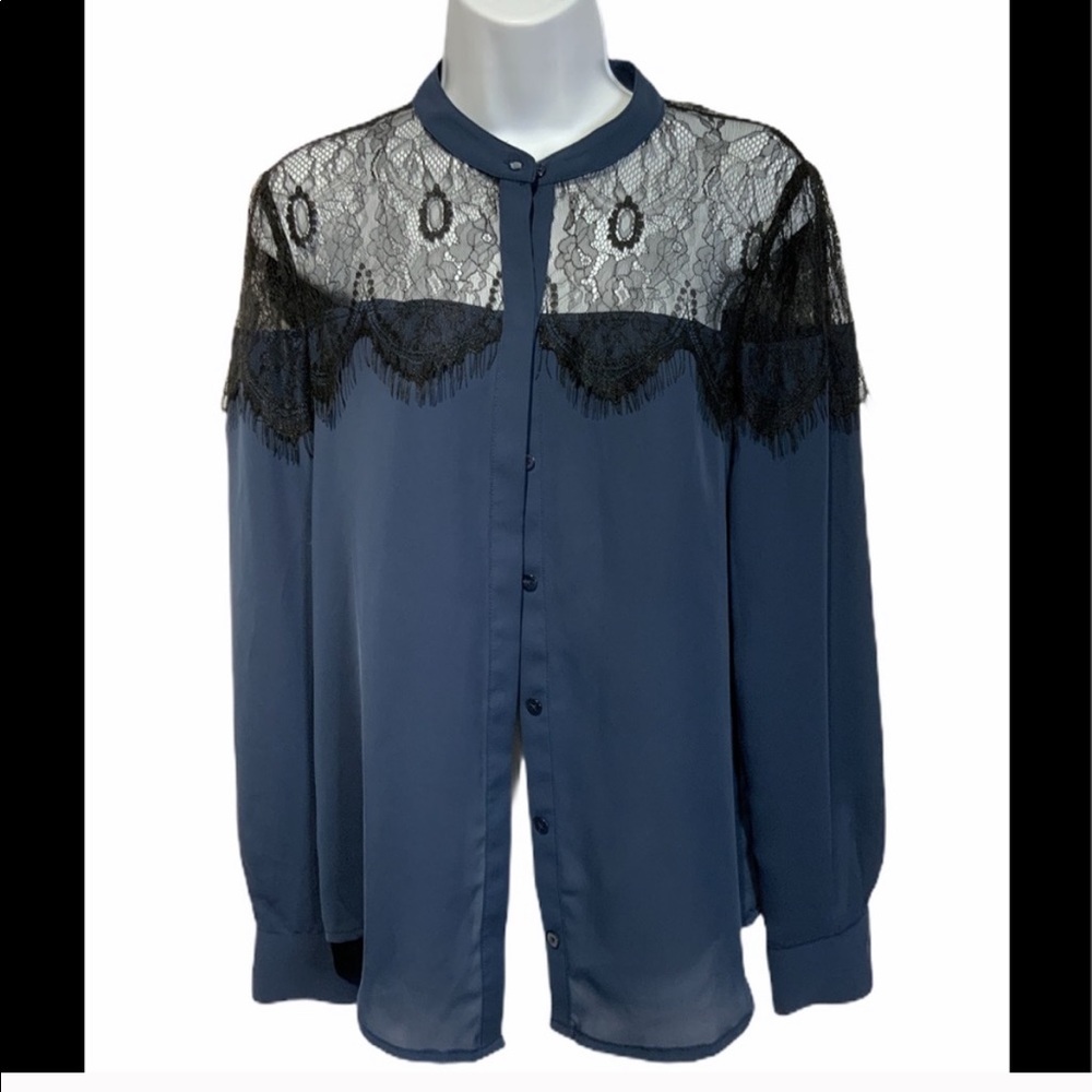LC Lauren Conrad blue blouse w/ black lace trim M